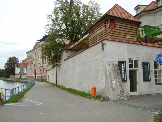 The building on the corner is Potrefená Husa pub