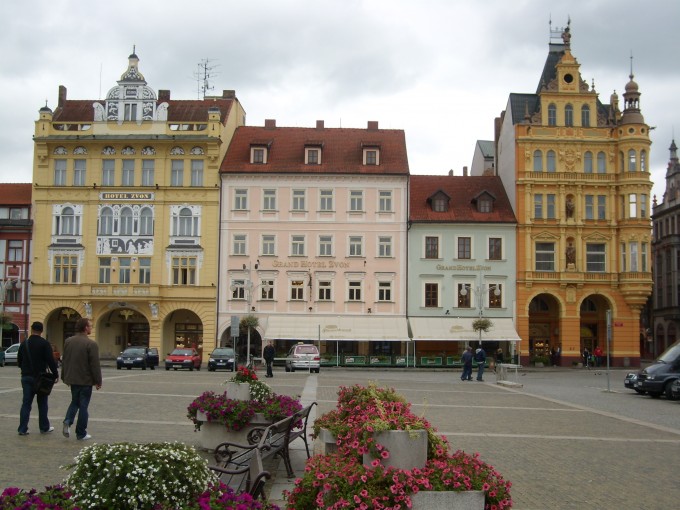 Grand Hotel Zvon is comprised of the three buildings (from the highest to the smallest one)